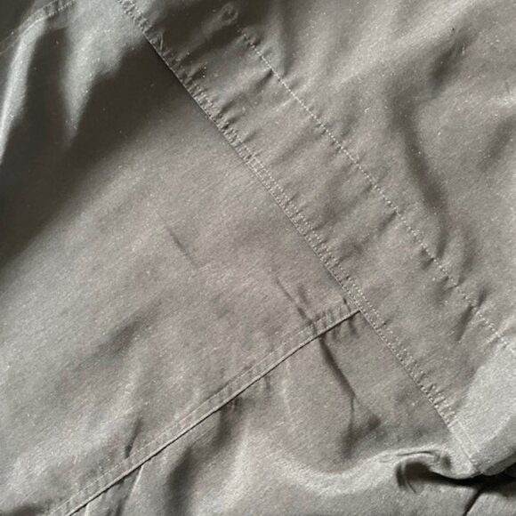 All Weather Woman  Black Light Spring Coat  Size 18  - Sequence - Picture 12 of 12